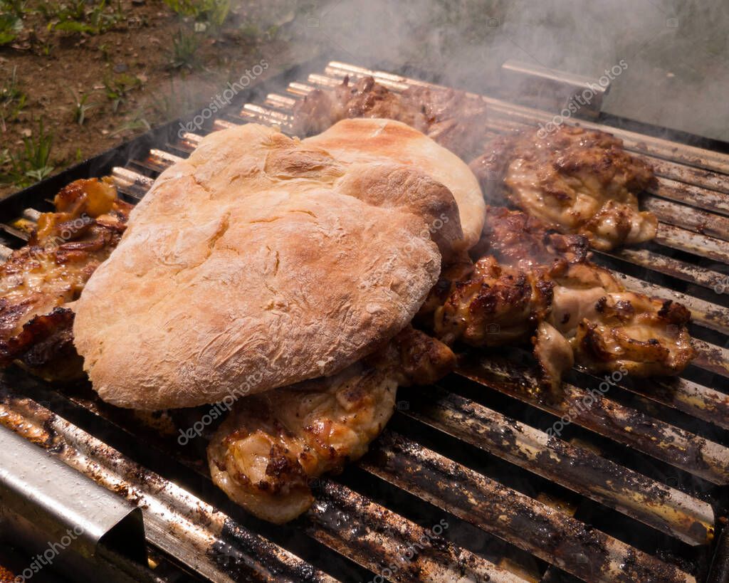 Como preparar muslos deshuesados para una cena de navidad